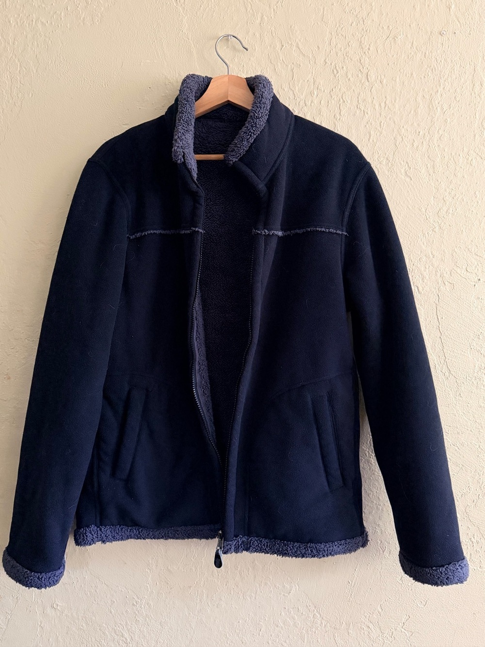 Uniqlo Black Reversible Fleece Jacket with Light Grey Sherpa Trim